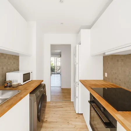 Fantastic 3-br W Balcony In Frederiksberg - 313 Appartement